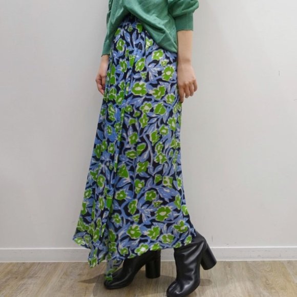 Christian Wijnants Silk Hand Painted Floral Skirt - Picture 2 of 12
